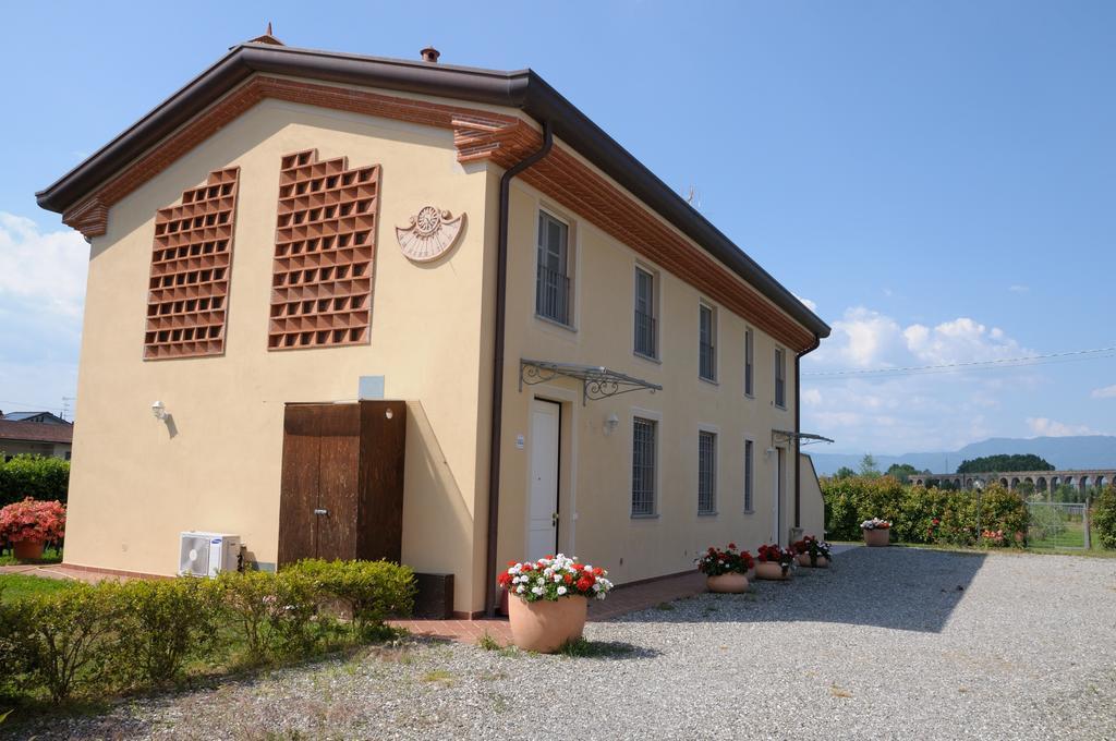 Appartamenti Vacanze Il Nottolini Capannori Luaran gambar
